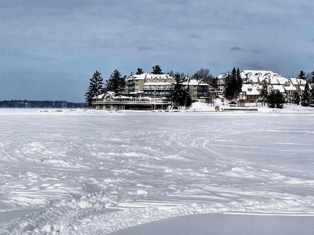 Taboo Muskoka Hotel Gravenhurst Eksteriør billede