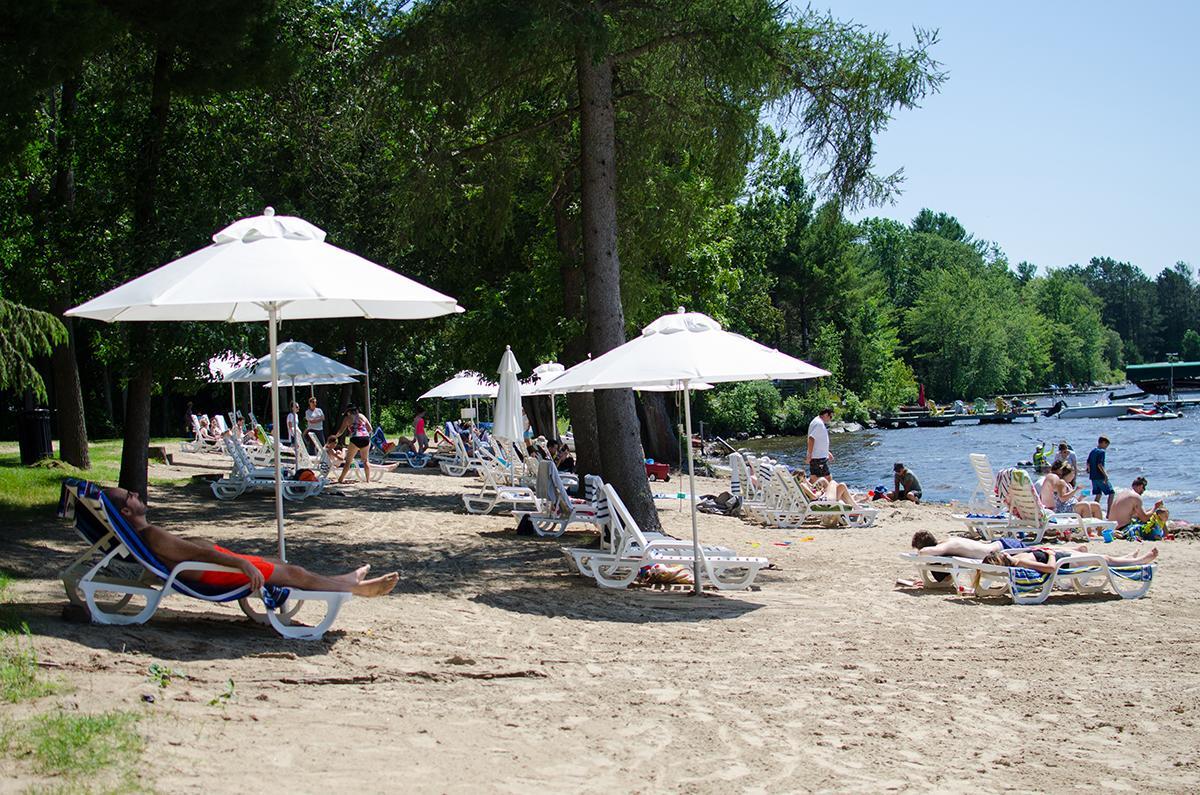 Taboo Muskoka Hotel Gravenhurst Eksteriør billede