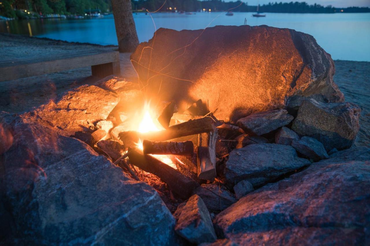 Taboo Muskoka Hotel Gravenhurst Eksteriør billede