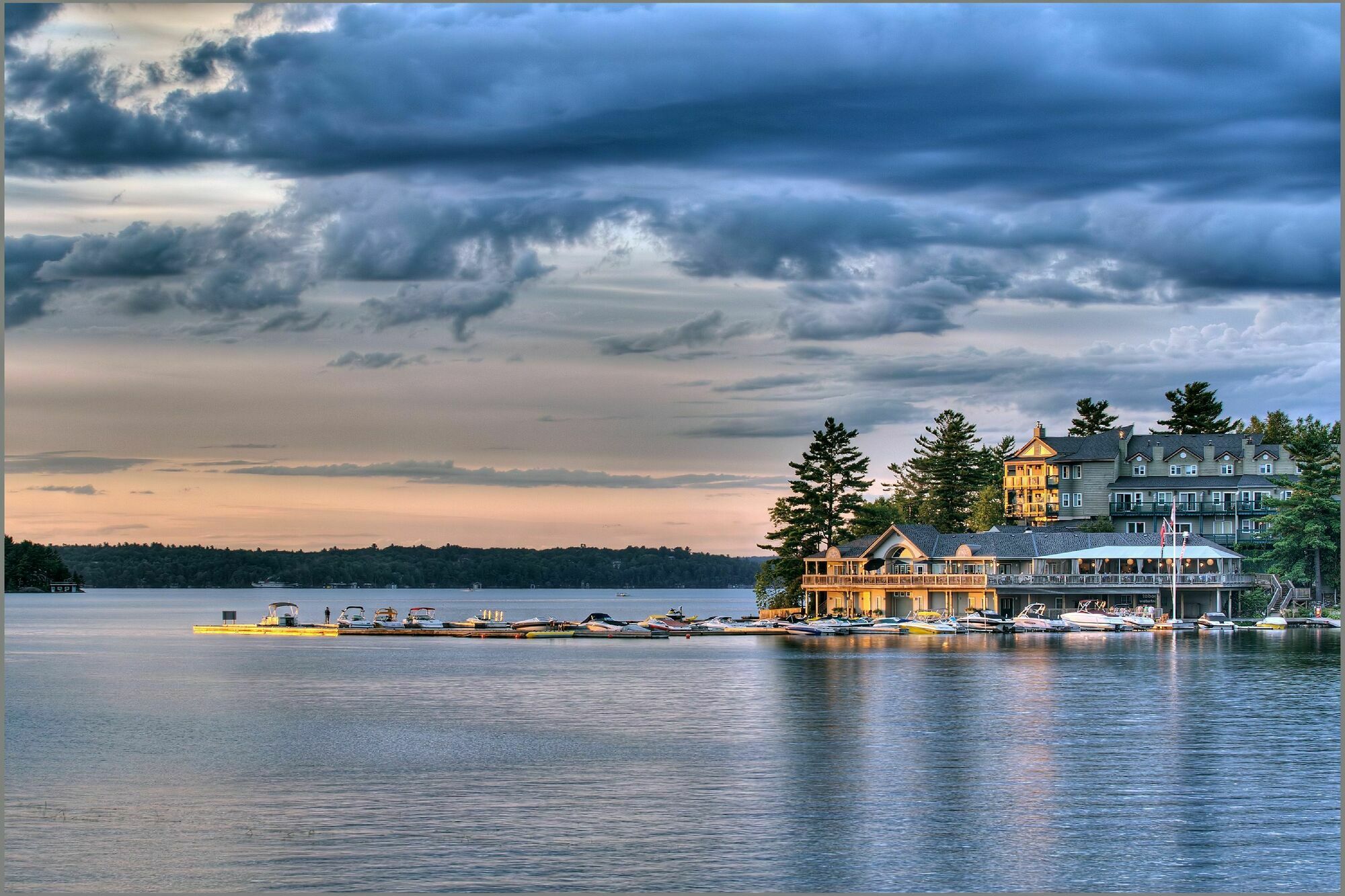 Taboo Muskoka Hotel Gravenhurst Eksteriør billede